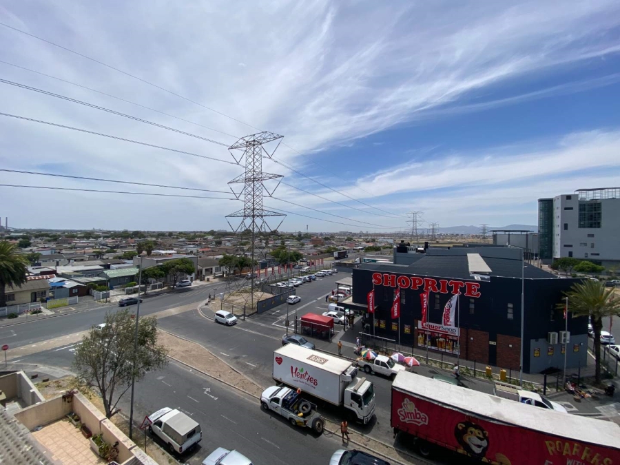 2 Bedroom Property for Sale in Bridgetown Western Cape